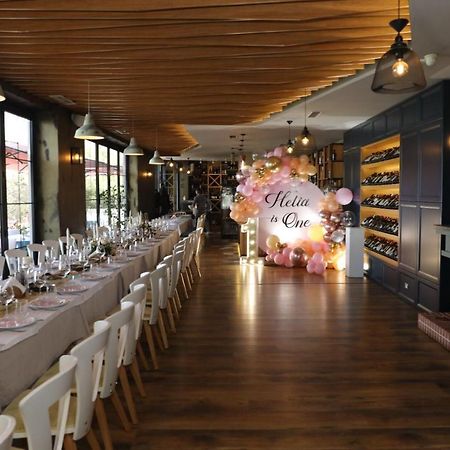דורס Villa D Hotel-Restaurant-Private Beach מראה חיצוני תמונה